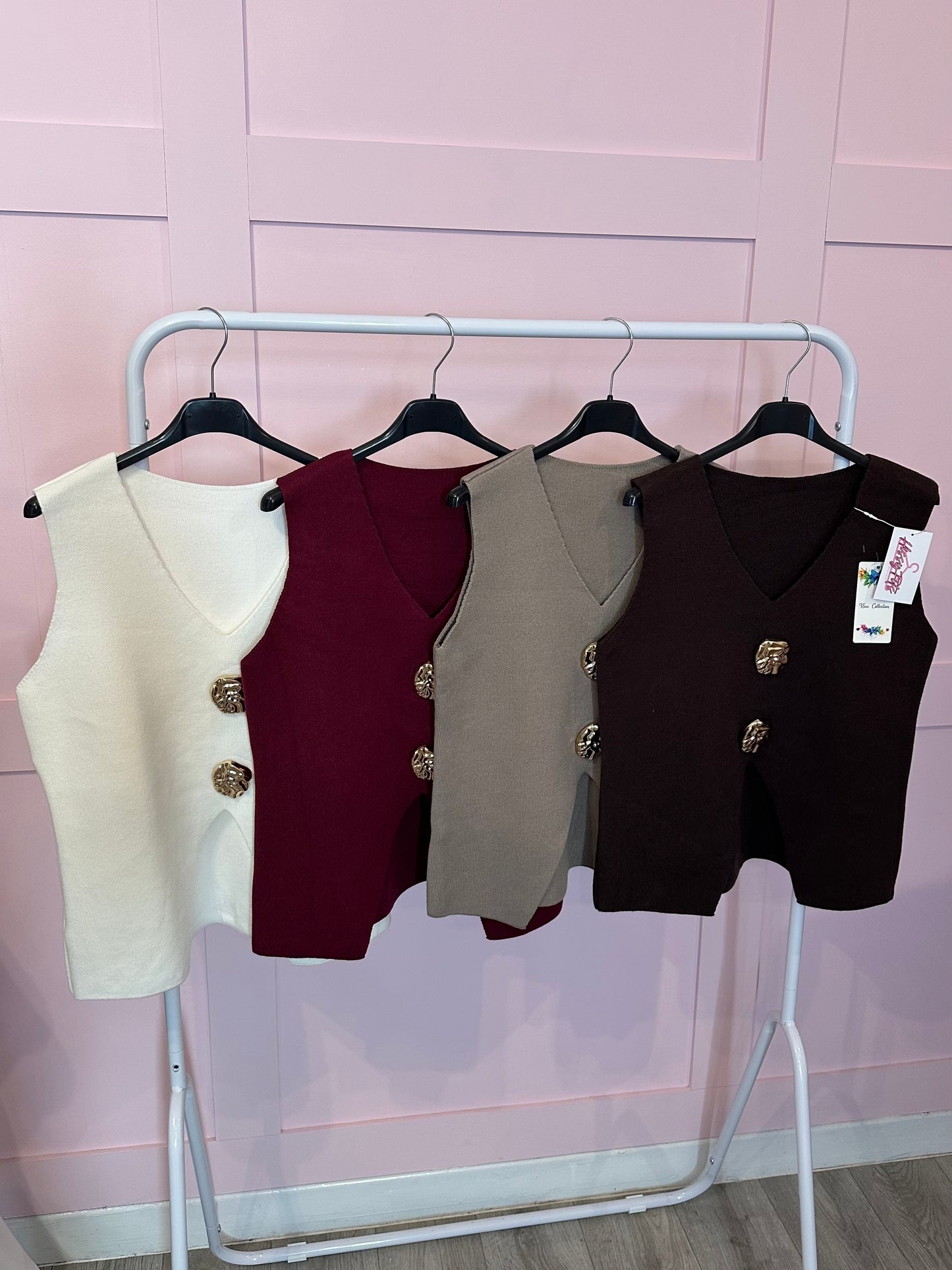 GOLD DOUBLE BUTTON KNIT VEST