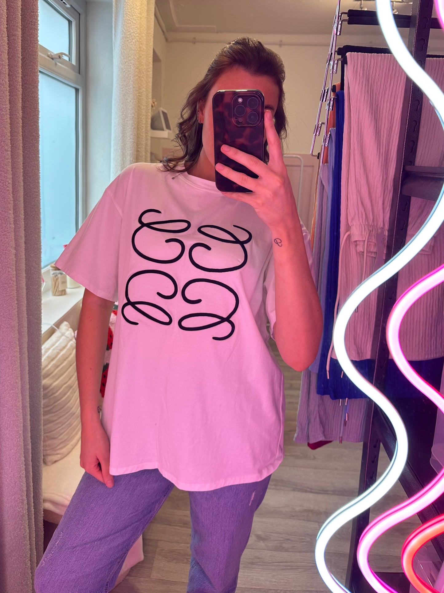 INSPIRED EMBROIDERED T-SHIRT