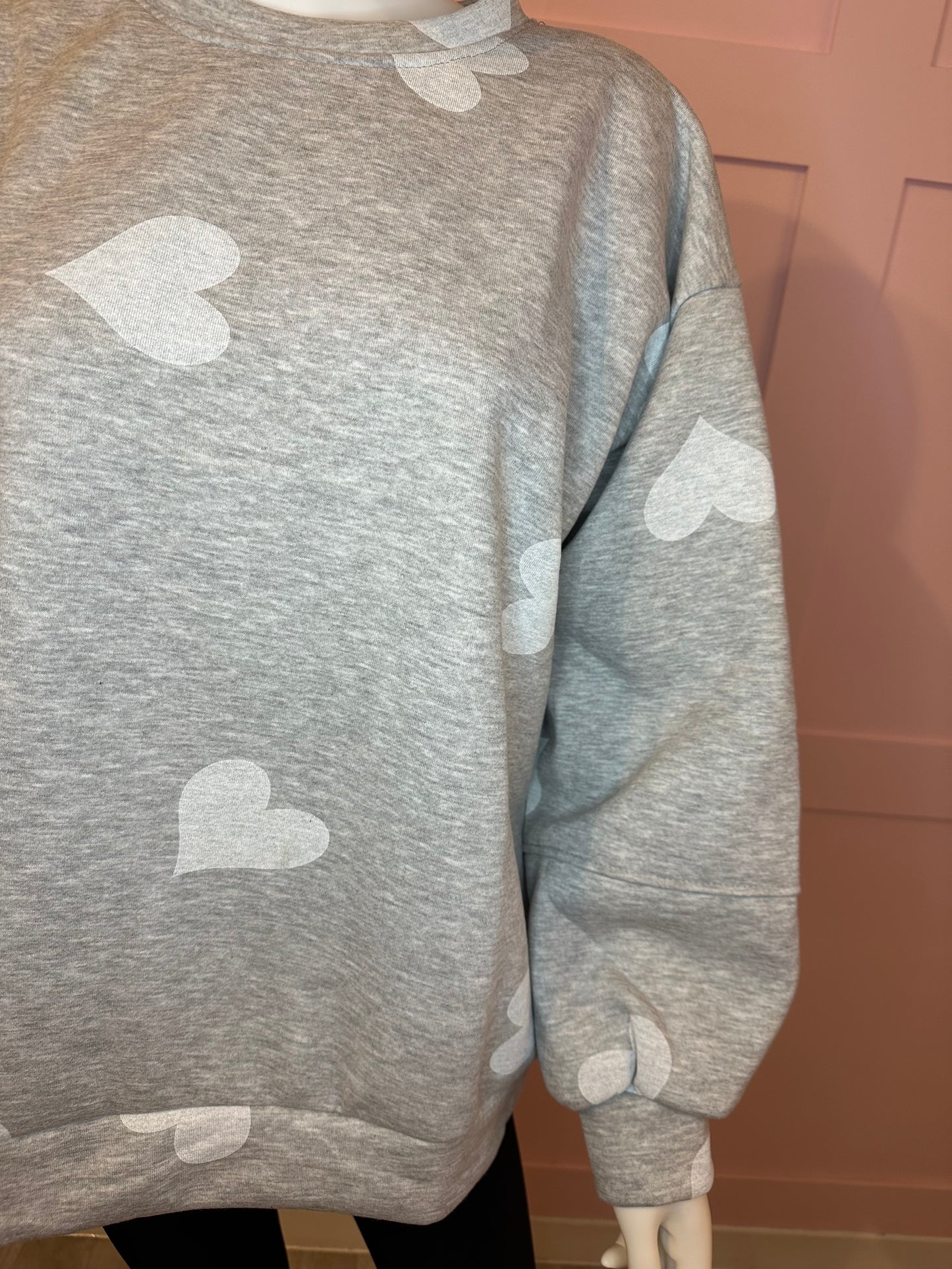 HEART PRINTED SWEATSHIRT