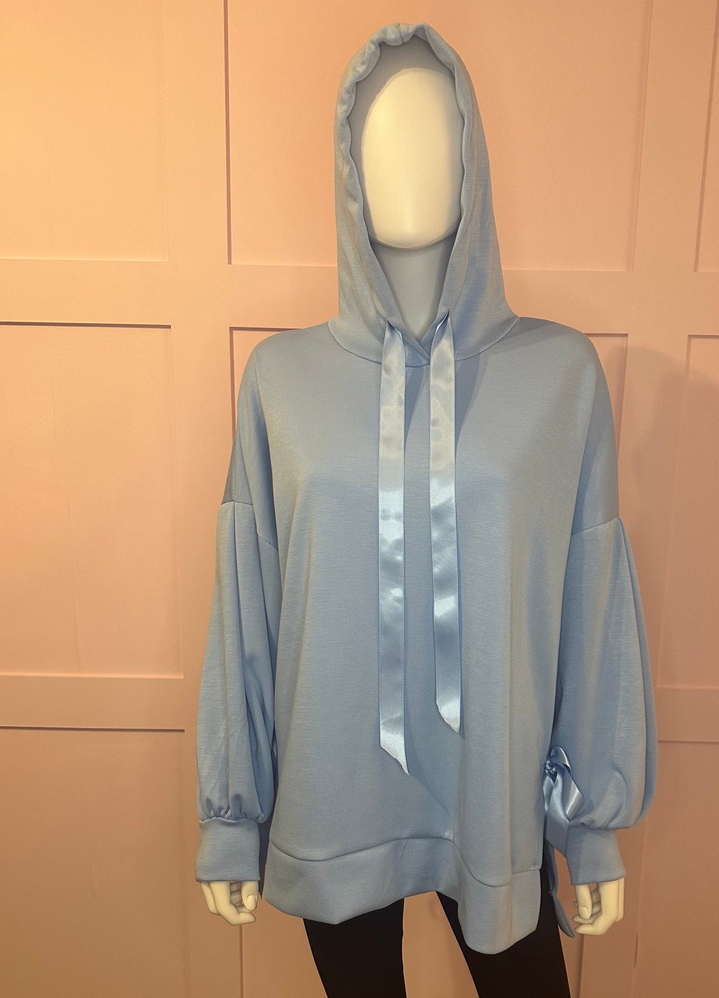 RIBBON TIE HOODIE