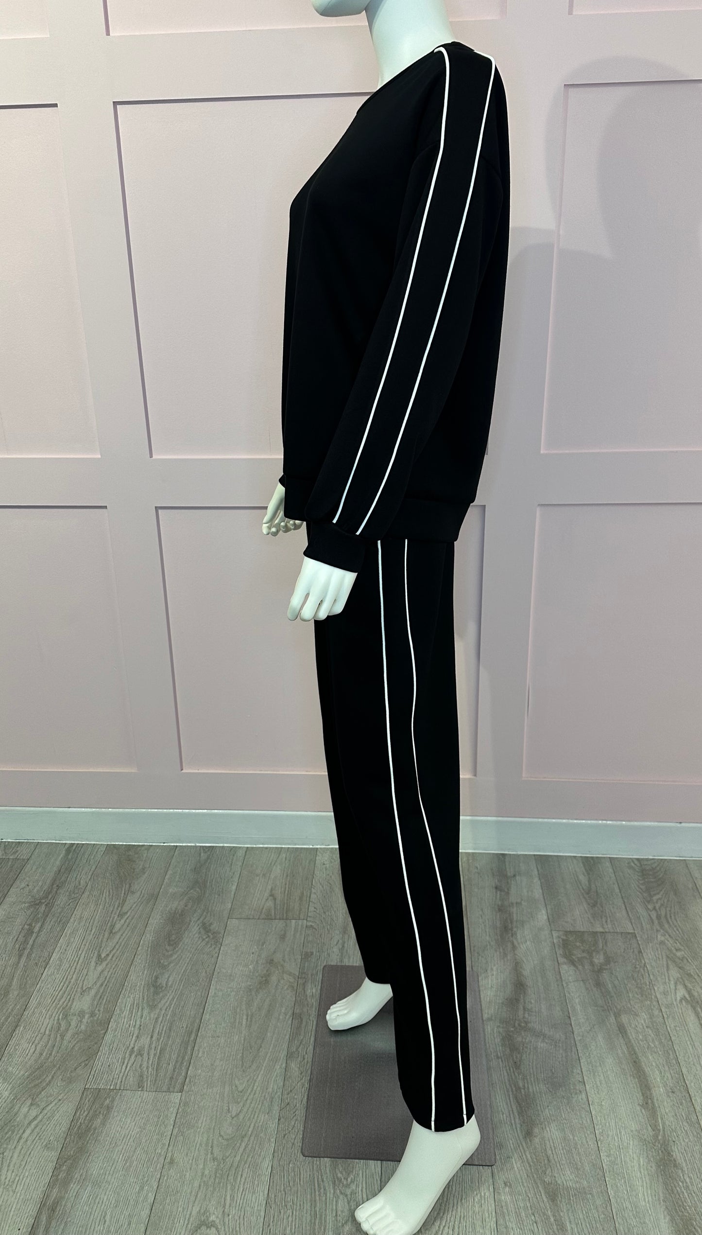 SWEATSHIRT STRAIGHT LEG TRACKSUIT