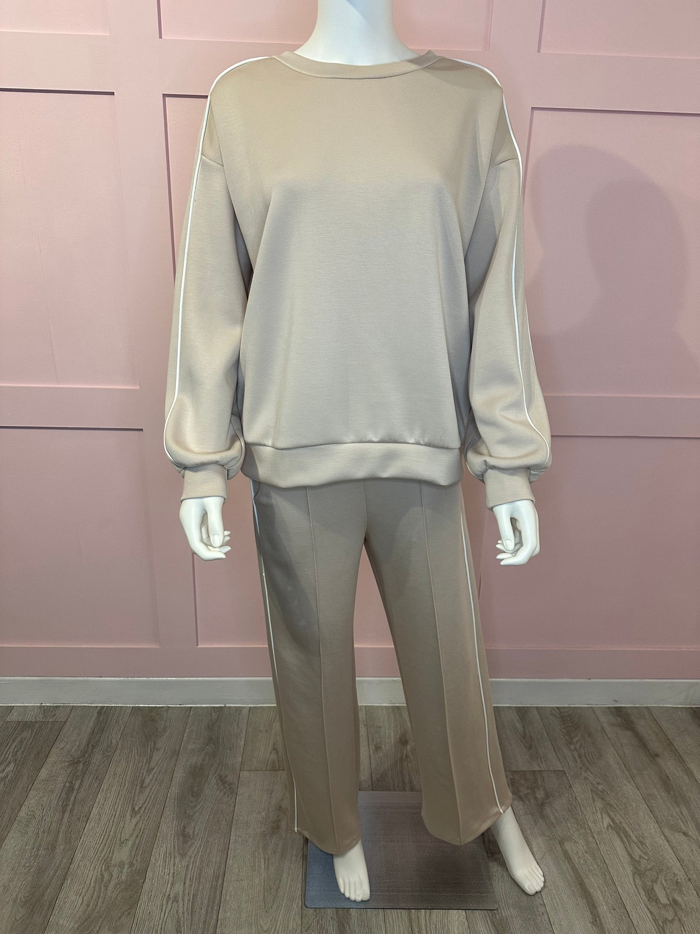 SWEATSHIRT STRAIGHT LEG TRACKSUIT