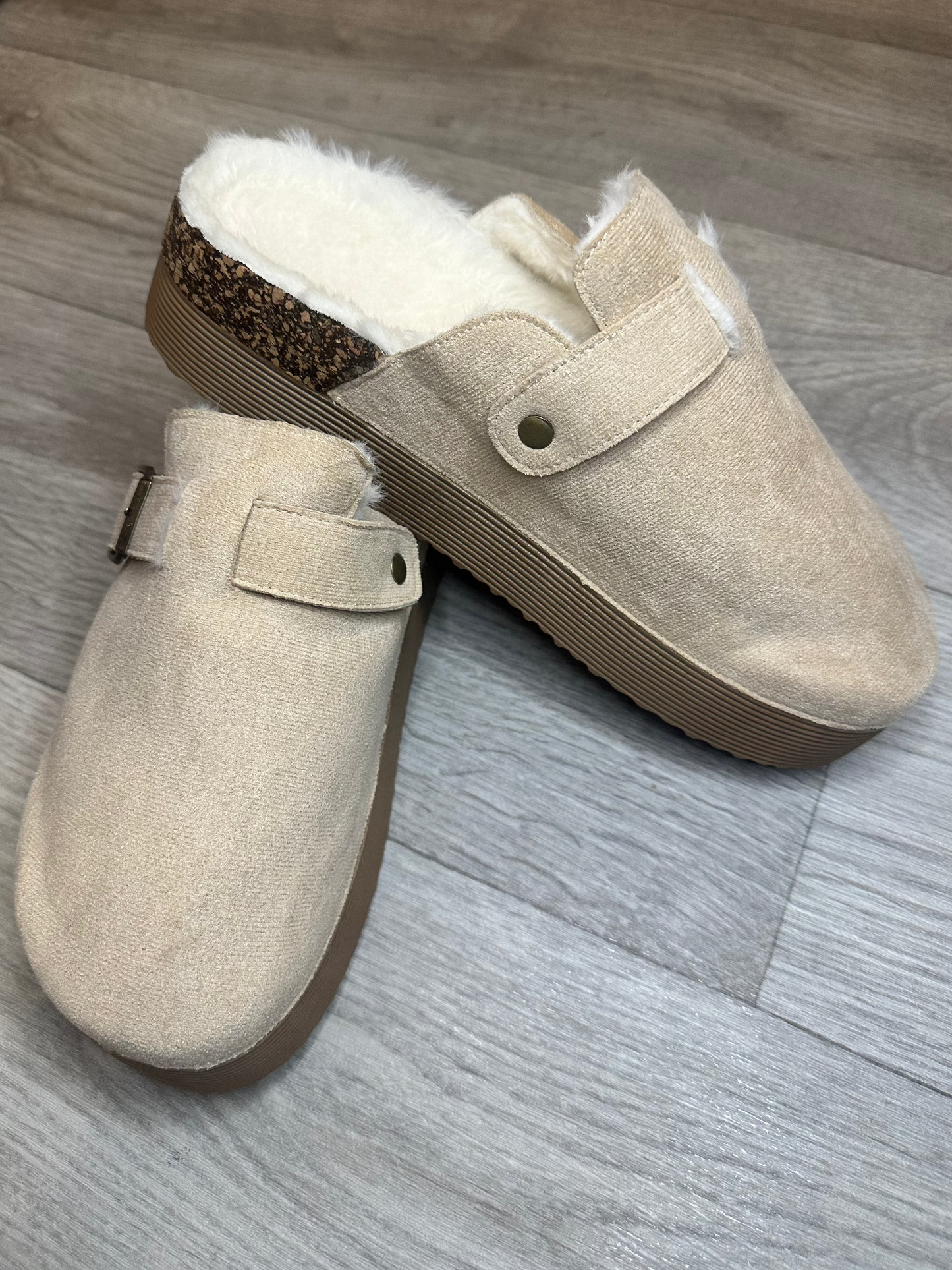 PLATFORM FUR LINED 'CLOGS'