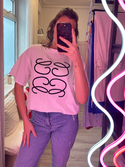 INSPIRED EMBROIDERED T-SHIRT