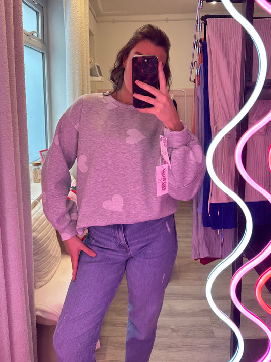HEART PRINTED SWEATSHIRT