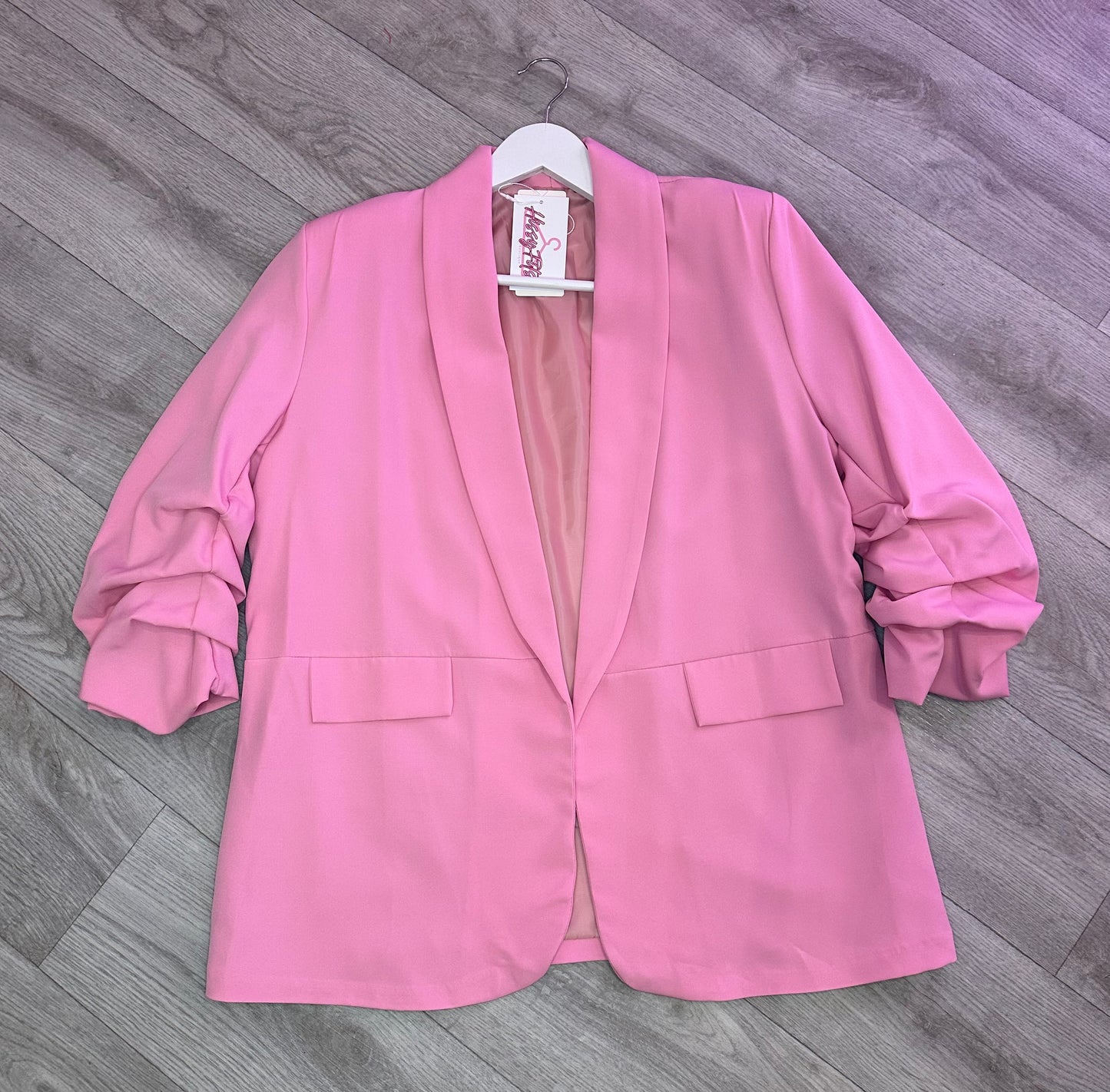 RUCHED SLEEVE BLAZER