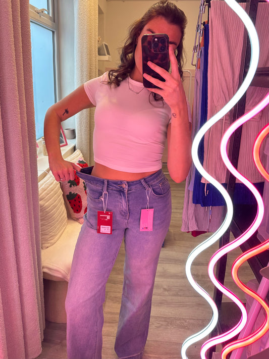 SUPER STRECH STRAIGHT LEG JEANS