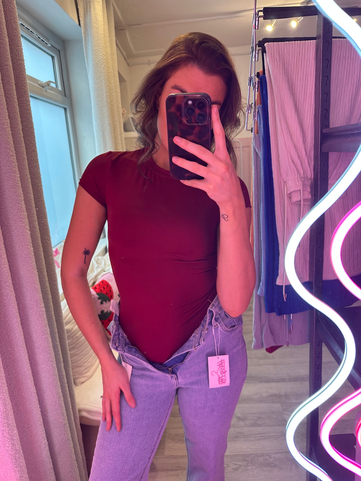 SHORT SLEEVE SLINKY BODYSUIT